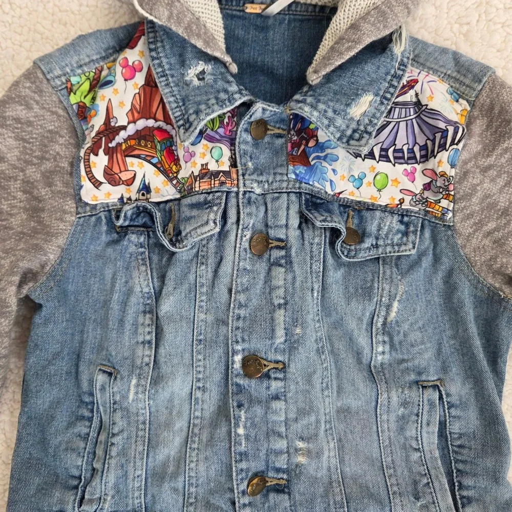 Free People Disney Patches Denim Hooded Jacket XS Jean Knit‎ Sleeve Unique - Picture 4 of 9